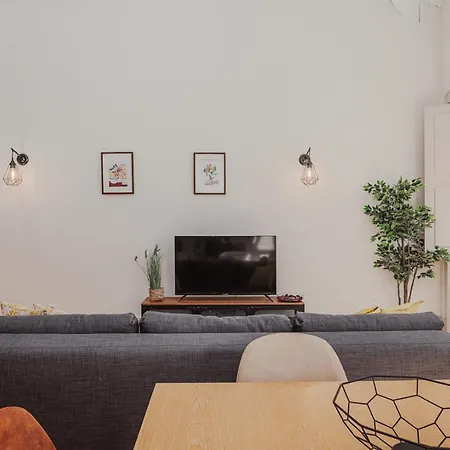 Apartament Artist's Loft *