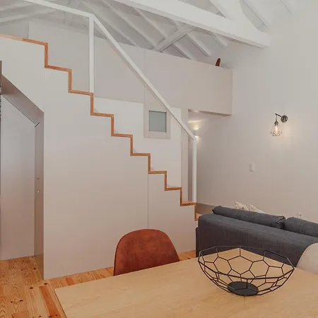 Artist's Loft *
